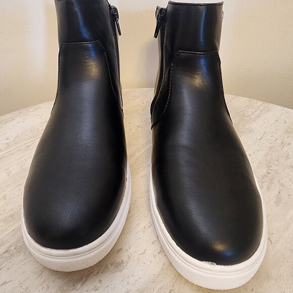 Kenneth Cole New York Other - Kenneth Cole New York Big Girls Reece Carter Sneakers